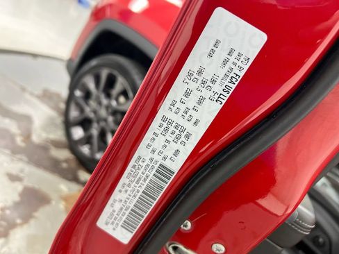 Used 2019 Jeep Compass High Altitude AWD/4WD image 28
