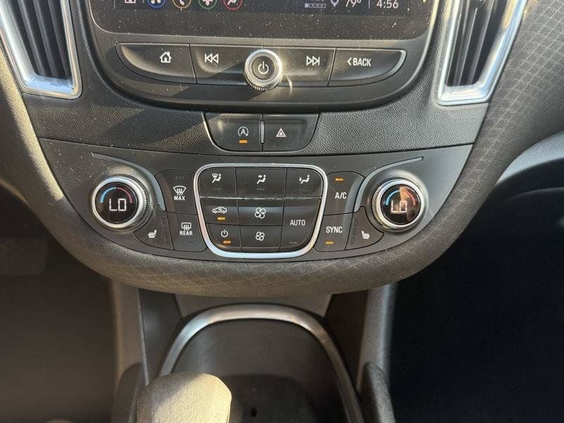 Used 2021 Chevrolet Malibu LT FWD image 20