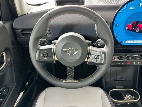 Certified 2025 MINI Cooper S FWD image 18
