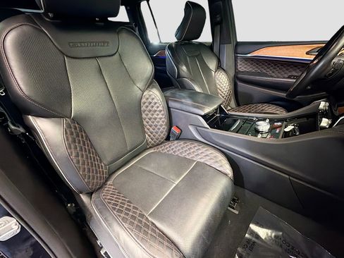 Used 2021 Jeep Grand Cherokee L Summit image 14