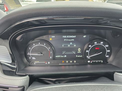 Used 2020 Lincoln Corsair Standard w/ Premium Package image 27