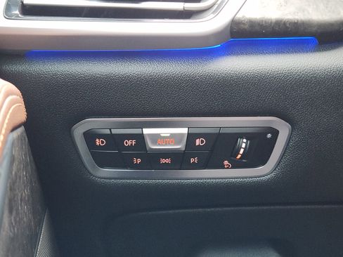 Used 2020 BMW X5 M50i w/ Premium Package image 22