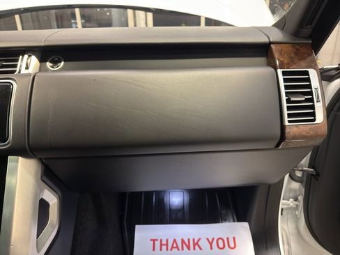 Used 2020 Land Rover Range Rover HSE image 23