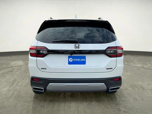 New 2026 Honda Pilot Touring image 7