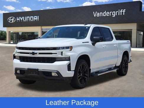 Used 2022 Chevrolet Silverado 1500 RST w/ Convenience Package II AWD/4WD image 2