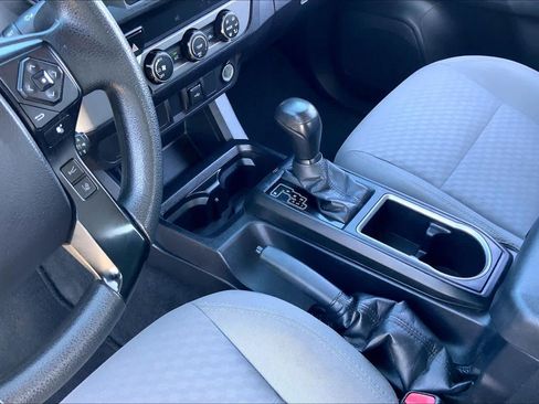 Used 2020 Toyota Tacoma SR w/ SR Convenience Package RWD image 16