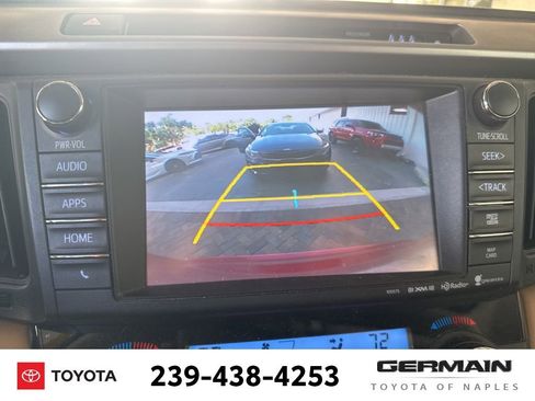 Used 2018 Toyota RAV4 XLE FWD image 17