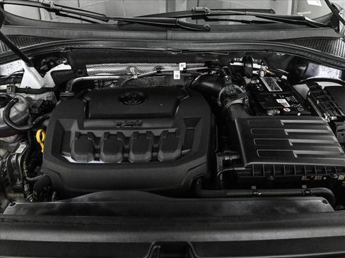 Used 2022 Volkswagen Tiguan SEL R-Line AWD/4WD image 24