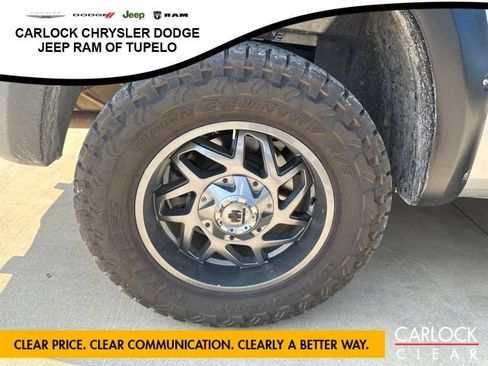 Used 2019 RAM 1500 Laramie AWD/4WD image 14