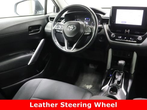 Certified 2024 Toyota Corolla Cross LE image 30
