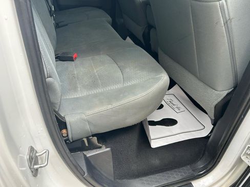 Used 2015 RAM 1500 Classic SLT AWD/4WD image 11