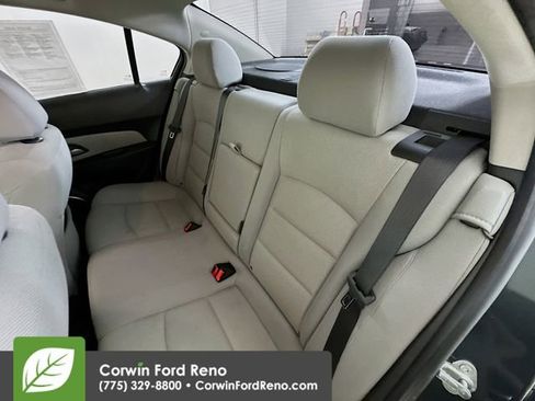 Used 2013 Chevrolet Cruze Eco image 23