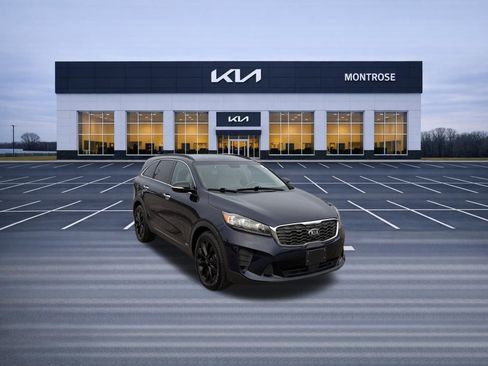 Used 2020 Kia Sorento S image 3