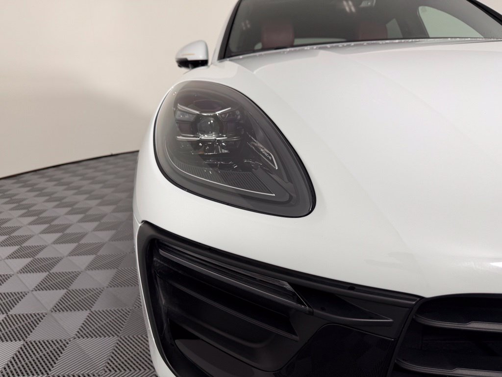 Used 2023 Porsche Macan AWD/4WD image 10