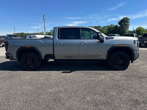 Used 2026 GMC Sierra 2500 AT4 w/ AT4 Premium Plus Package AWD/4WD image 5