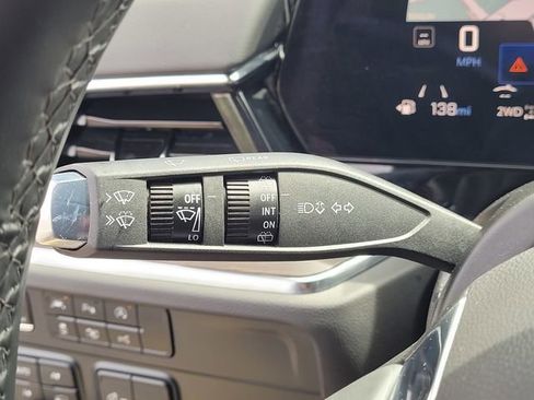 Used 2025 Chevrolet Tahoe LT AWD/4WD image 17