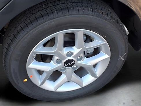 New 2025 Kia Soul S image 22