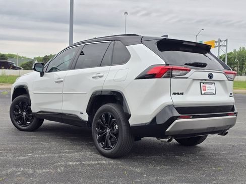 Certified 2024 Toyota RAV4 XSE w/ Weather Package AWD/4WD image 15