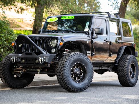 Used 2017 Jeep Wrangler Unlimited Sport w/ Quick Order Package 24S AWD/4WD image 1