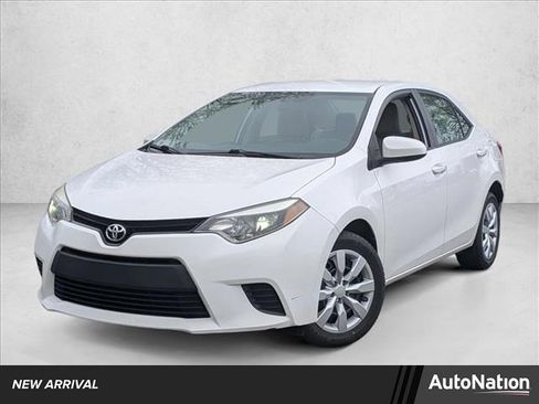 Used 2014 Toyota Corolla LE FWD image 1