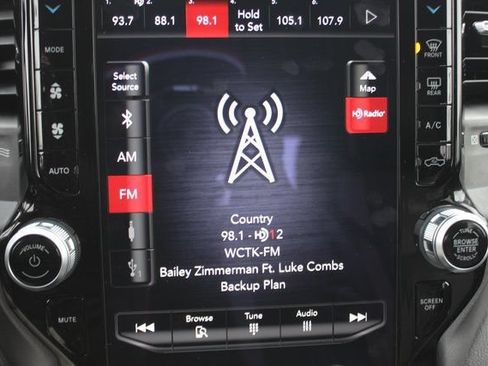 Used 2021 RAM 2500 Laramie AWD/4WD image 6