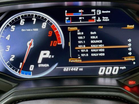Used 2017 Lamborghini Huracan LP 580-2 RWD image 17