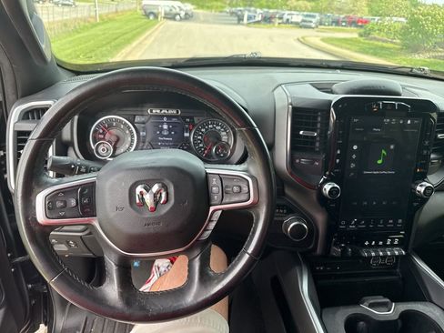 Used 2019 RAM 1500 Big Horn RWD image 7