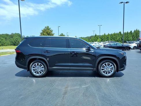 Used 2026 Toyota Grand Highlander AWD image 2