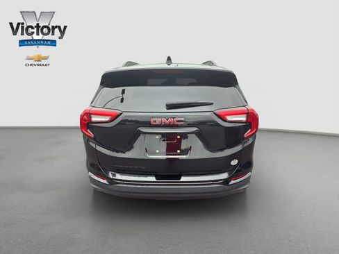 Used 2023 GMC Terrain SLT w/ Elevation Edition FWD image 6