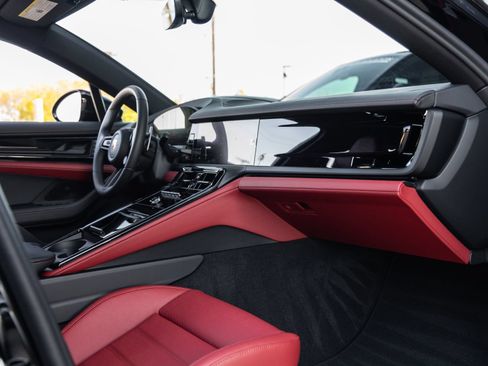 Certified 2026 Porsche Panamera 4 AWD/4WD image 44