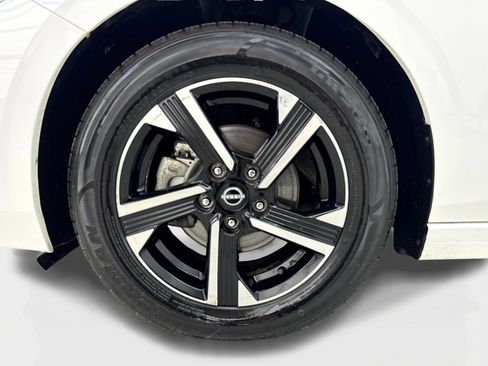 Used 2024 Nissan Sentra SV FWD image 47