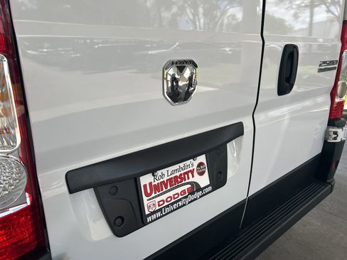 Used 2025 RAM ProMaster 2500 w/ Convenience Group FWD image 15