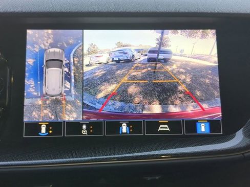 Used 2021 Buick Envision Essence w/ Technology Package I image 16