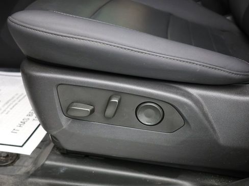 Used 2024 GMC Hummer EV 2X w/ LPO, Illumination Package image 9