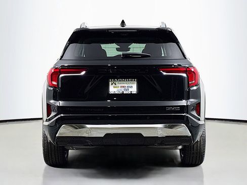 New 2026 GMC Terrain Denali w/ LPO, Black Badging Package image 6