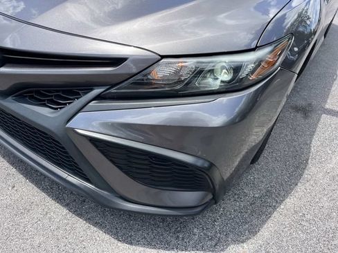 Used 2021 Toyota Camry SE FWD image 10