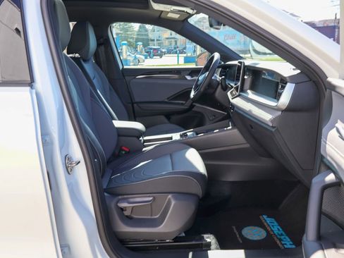 New 2026 Volkswagen Tiguan SE R-Line image 30