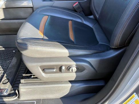 Certified 2022 GMC Sierra 1500 AT4 w/ AT4 Premium Package image 19