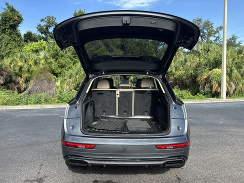 Certified 2023 Audi Q5 2.0T Prestige w/ Prestige Package AWD/4WD image 11