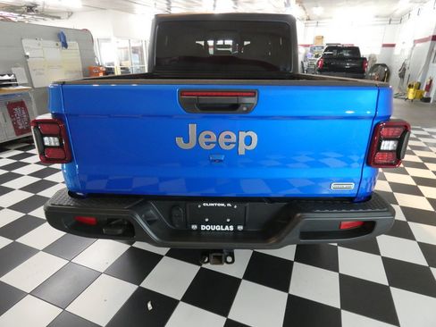 Used 2021 Jeep Gladiator Overland w/ Popular Equipment Package AWD/4WD image 5