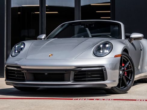 Used 2023 Porsche 911 Carrera S RWD image 7