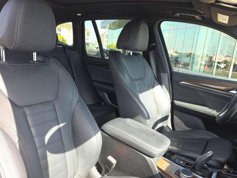 Used 2019 BMW X3 sDrive30i w/ Premium Package RWD image 9