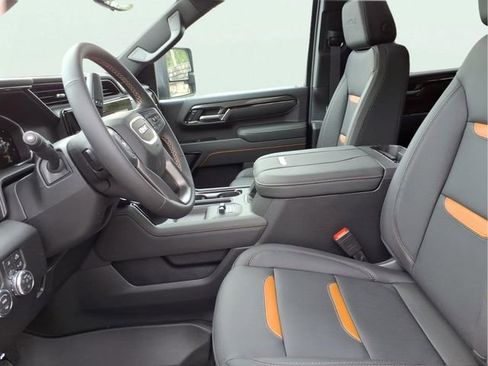 New 2026 GMC Sierra 2500 AT4 w/ Technology Package AWD/4WD image 7
