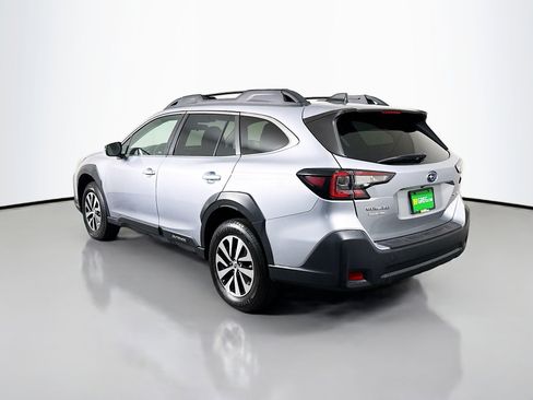 Used 2023 Subaru Outback Premium image 7