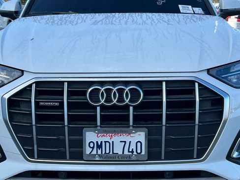 Used 2021 Audi Q5 Premium w/ Convenience Package image 9