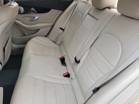 Used 2015 Mercedes-Benz C 300 4MATIC Sedan image 8