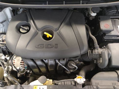 Used 2014 Hyundai Elantra GT FWD image 30