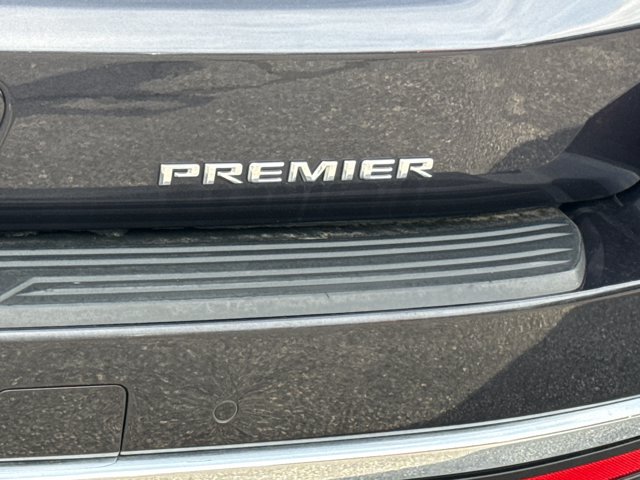 Used 2023 Chevrolet Suburban Premier AWD/4WD image 10