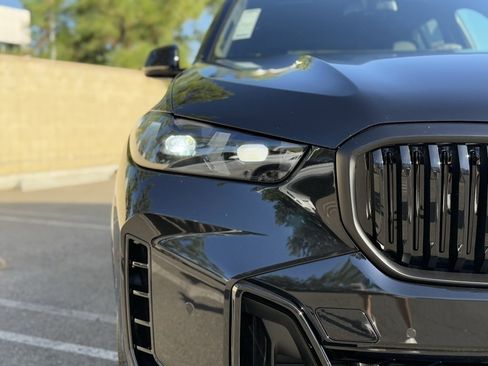 New 2026 BMW X5 xDrive50e w/ M Sport Package image 13
