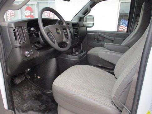 Used 2023 Chevrolet Express 3500 LS image 10